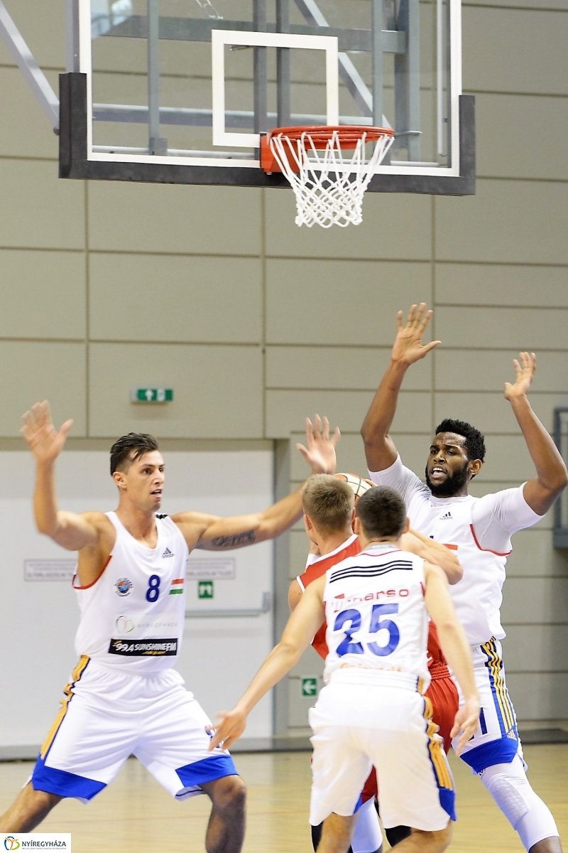  Nyíregyháza Blue Sharks-Honvéd kosárlabda mérkőzés