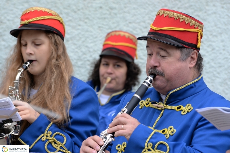Az 1956-os ünnepi megemlékezés a Hősök terén