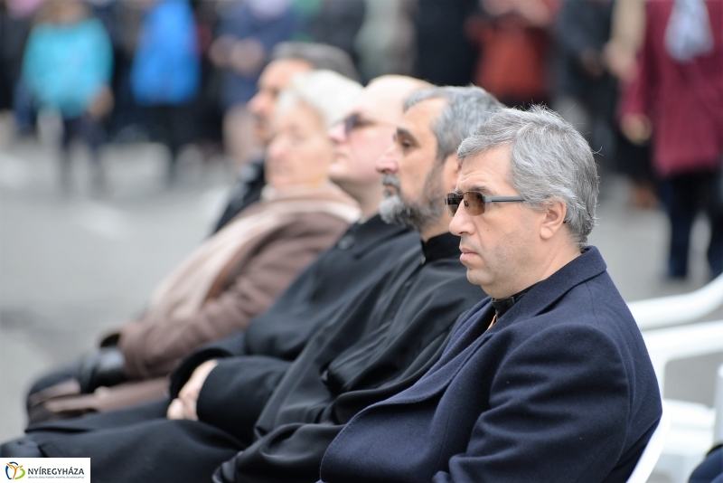 Az 1956-os ünnepi megemlékezés a Hősök terén