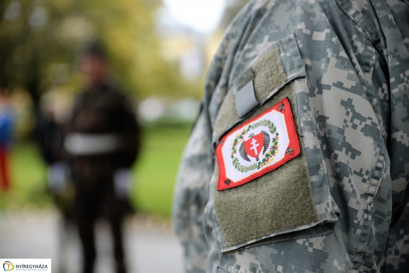 Az 1956-os ünnepi megemlékezés a Hősök terén