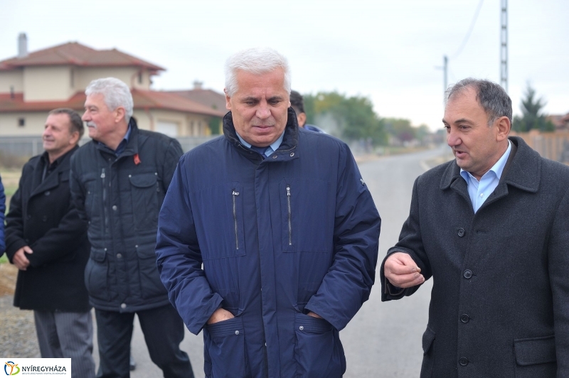 Útszakasz átadás a Lombkorona utcán - fotó Szarka Lajos