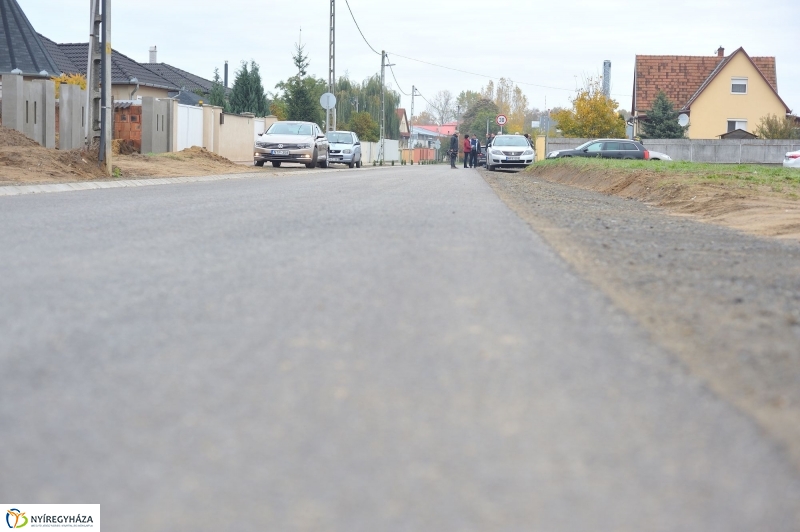 Útszakasz átadás a Lombkorona utcán - fotó Szarka Lajos