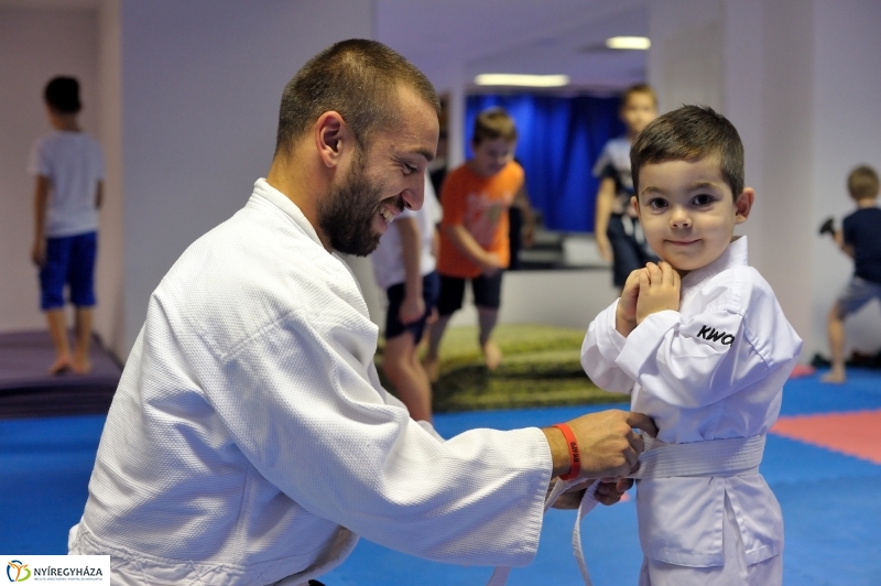 Mozdulj Nyíregyháza 2016 gyerek karate -fotó Szarka Lajos