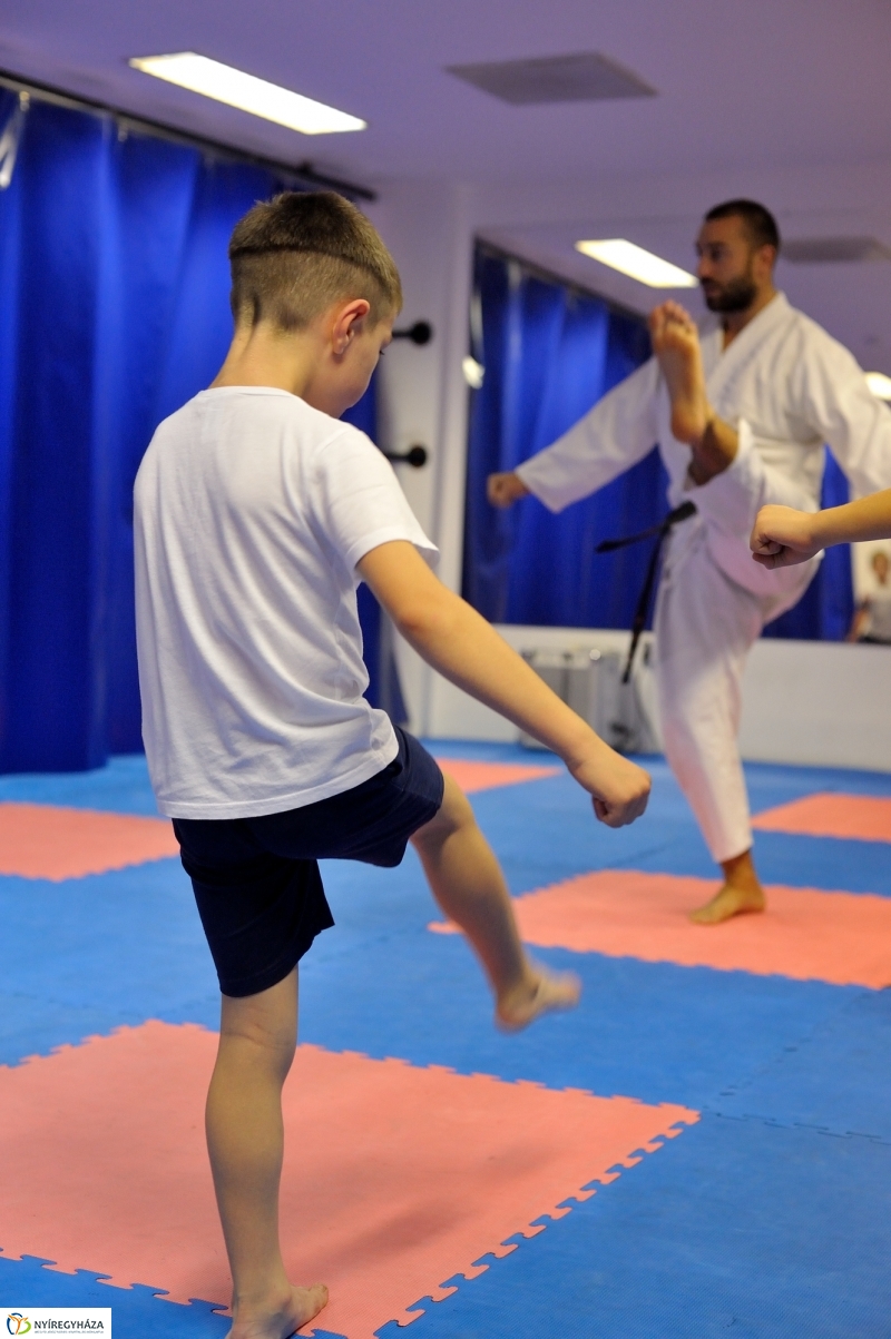 Mozdulj Nyíregyháza 2016 gyerek karate -fotó Szarka Lajos