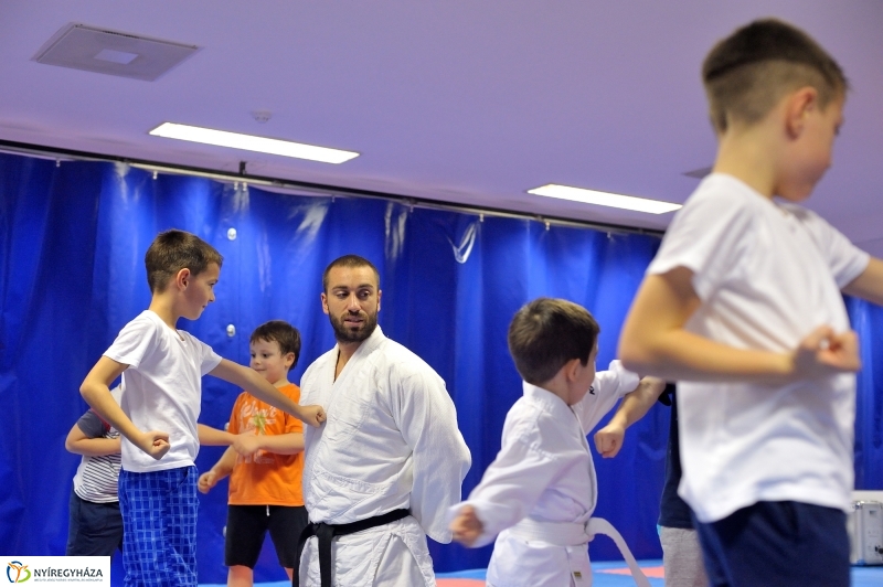 Mozdulj Nyíregyháza 2016 gyerek karate -fotó Szarka Lajos
