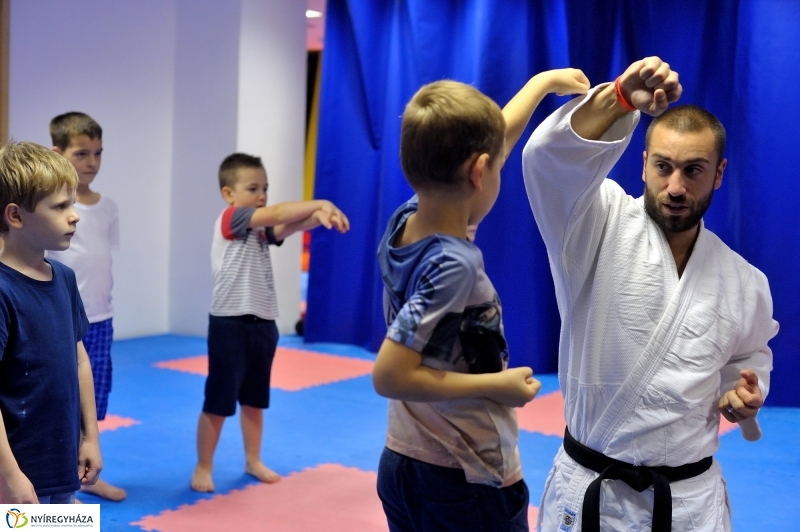 Mozdulj Nyíregyháza 2016 gyerek karate -fotó Szarka Lajos