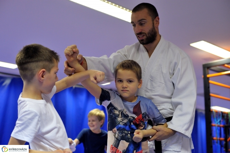 Mozdulj Nyíregyháza 2016 gyerek karate -fotó Szarka Lajos