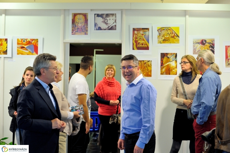 Eljövendő Maitrea Budha fotókiállítás - fotó Szarka Lajos