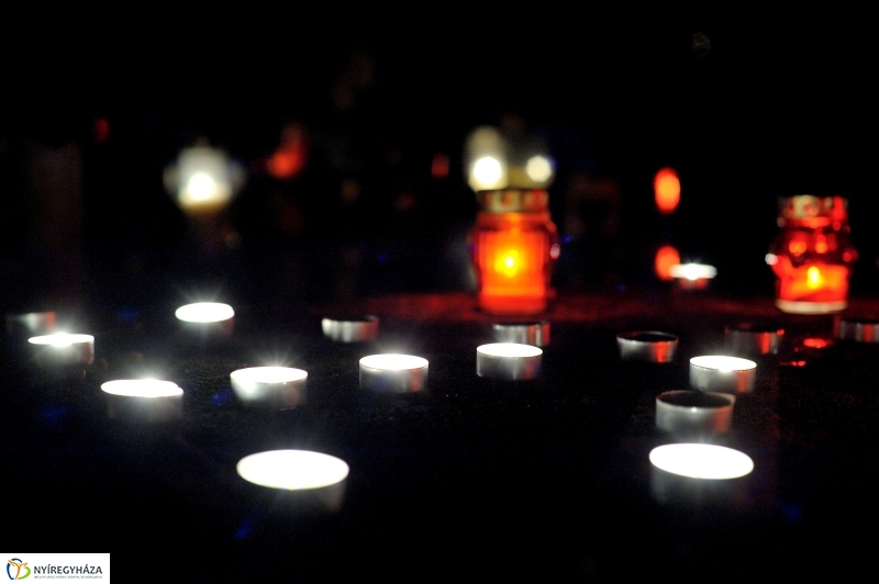 Emlékezés Fényei - fotó Szarka Lajos