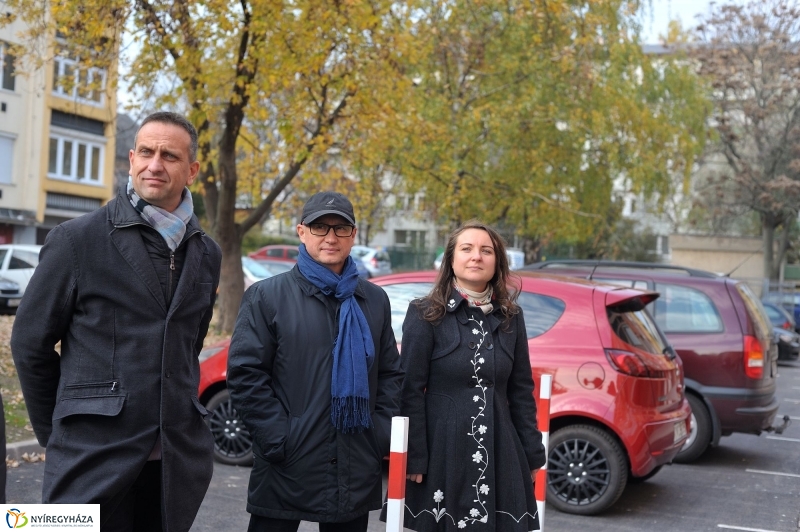 Helyszíni bejárás a Szántó Kovács János utcán - fotó Szarka Lajos