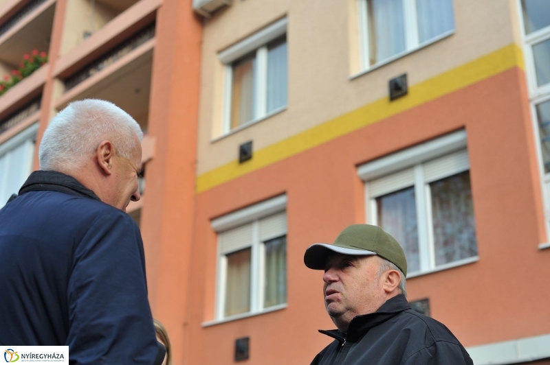 Helyszíni bejárás a Szántó Kovács János utcán - fotó Szarka Lajos