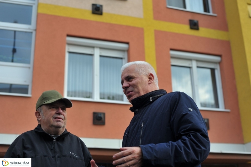 Helyszíni bejárás a Szántó Kovács János utcán - fotó Szarka Lajos