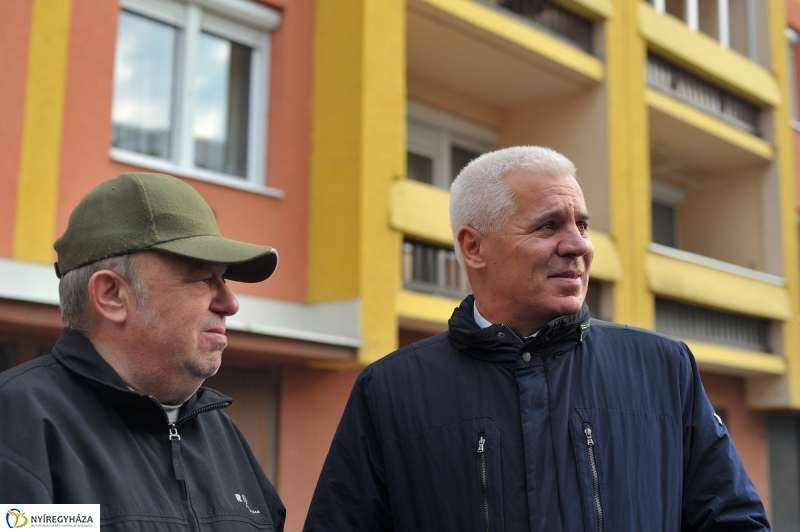 Helyszíni bejárás a Szántó Kovács János utcán - fotó Szarka Lajos