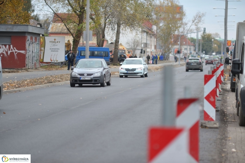Elkezdődött a beruházás a Szegfű utcán XIII - fotó Szarka Lajos