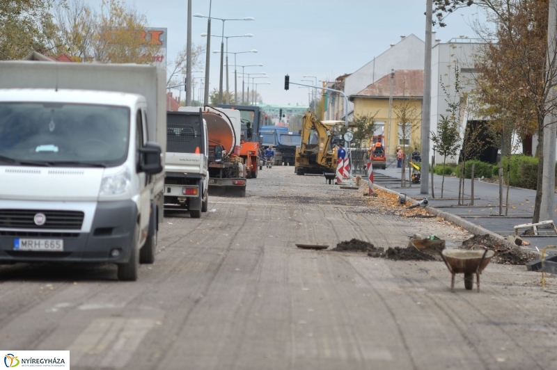 Elkezdődött a beruházás a Szegfű utcán XIII - fotó Szarka Lajos