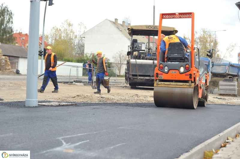 Elkezdődött a beruházás a Szegfű utcán XIII - fotó Szarka Lajos