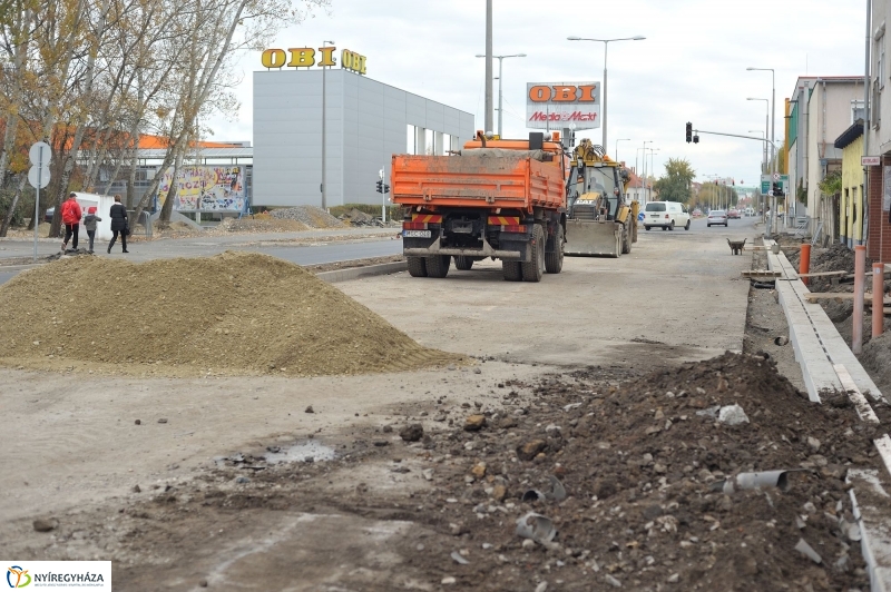 Elkezdődött a beruházás a Szegfű utcán XIII - fotó Szarka Lajos
