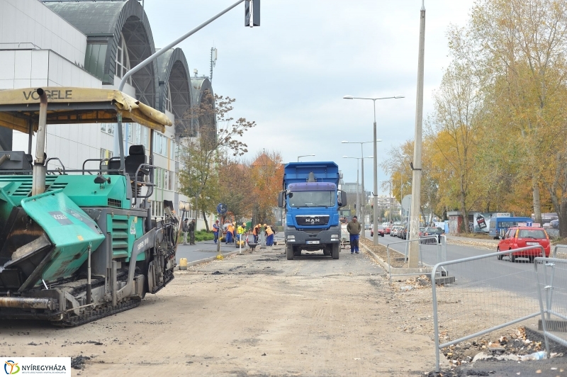 Elkezdődött a beruházás a Szegfű utcán XIII - fotó Szarka Lajos