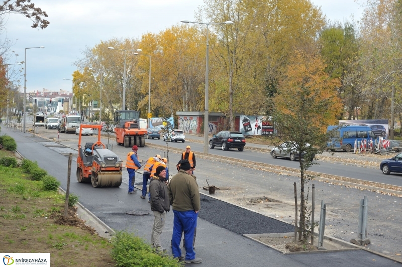 Elkezdődött a beruházás a Szegfű utcán XIII - fotó Szarka Lajos