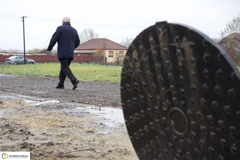 Helyszíni szemle a Tüzér utcán - fotó Szarka Lajos