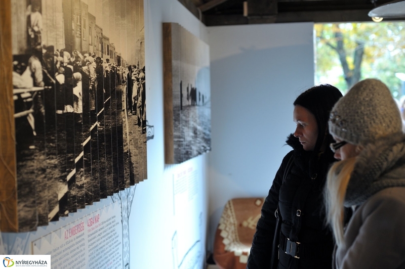 Barakk kiállítás Nyíregyházán - fotó Szarka Lajos