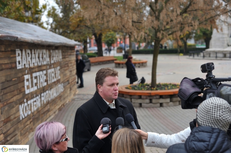 Barakk kiállítás Nyíregyházán - fotó Szarka Lajos