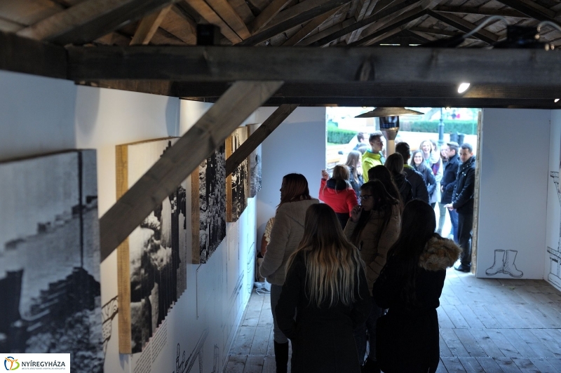 Barakk kiállítás Nyíregyházán - fotó Szarka Lajos