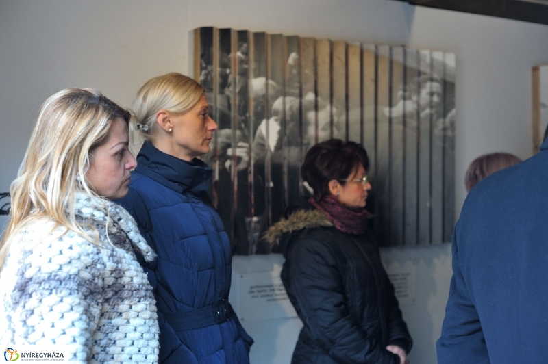 Barakk kiállítás Nyíregyházán - fotó Szarka Lajos