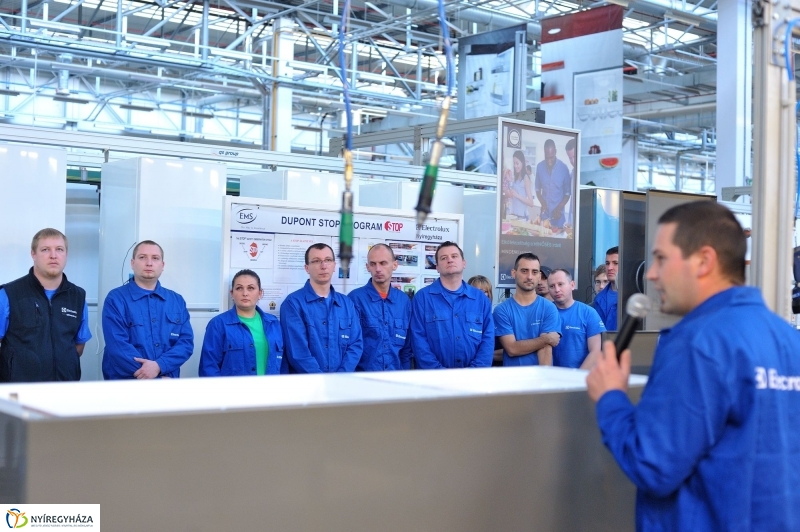 Gyárlátogatás az Electroluxnál - fotó Szarka Lajos
