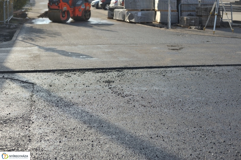 Elkezdődött a beruházás a Szegfű utcán - fotó Szarka Lajos
