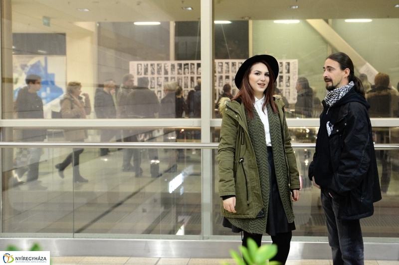 A PIRKADAT FIAI-kiállításmegnyitó a Korzóban