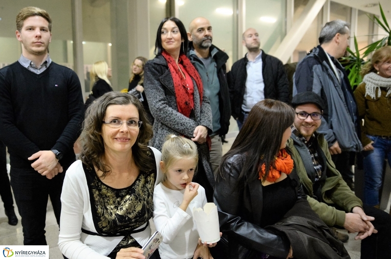 A PIRKADAT FIAI-kiállításmegnyitó a Korzóban