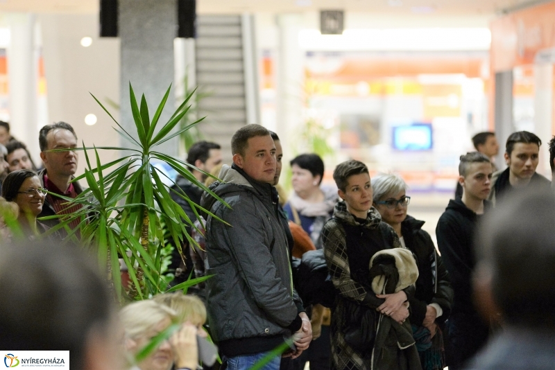 A PIRKADAT FIAI-kiállításmegnyitó a Korzóban