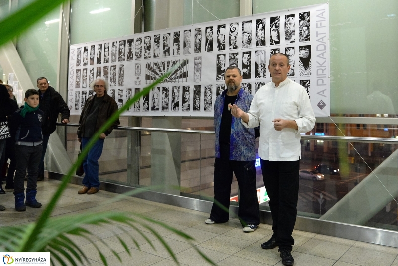 A PIRKADAT FIAI-kiállításmegnyitó a Korzóban