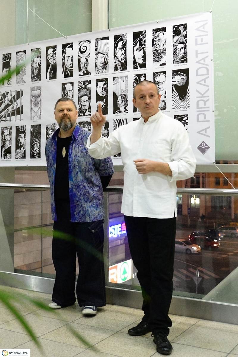 A PIRKADAT FIAI-kiállításmegnyitó a Korzóban