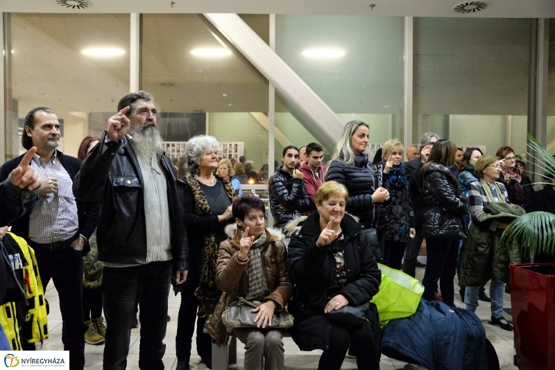 A PIRKADAT FIAI-kiállításmegnyitó a Korzóban