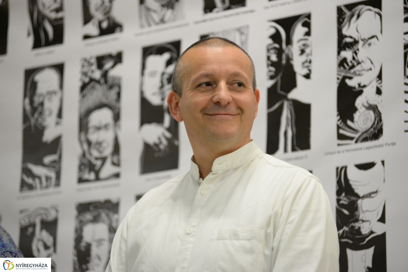 A PIRKADAT FIAI-kiállításmegnyitó a Korzóban