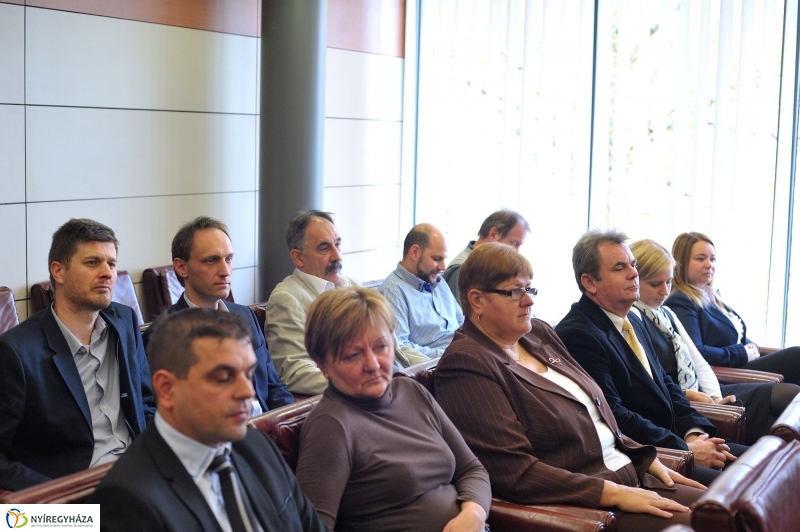 LEGO megállapodás a Nyíregyházi Egyetemen - fotó Szarka Lajos