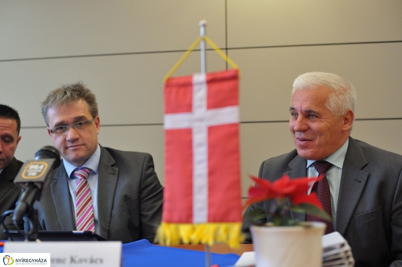 LEGO megállapodás a Nyíregyházi Egyetemen - fotó Szarka Lajos