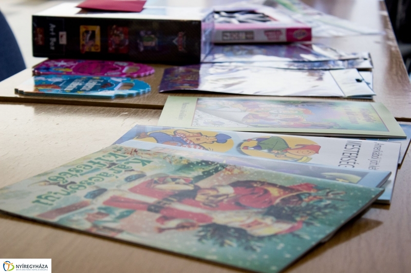 Sminkes adomány - fotó Szarka Lajos