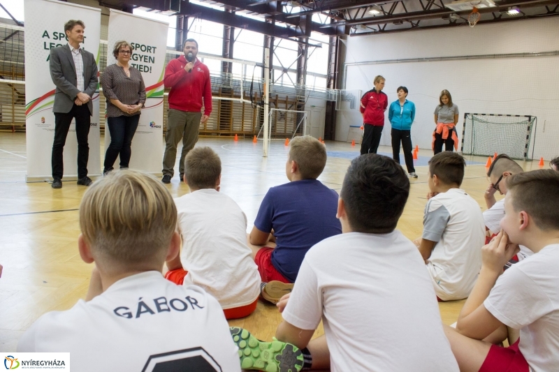 Sport legyen a tied a Bem iskolában - fotó Szarka Lajos