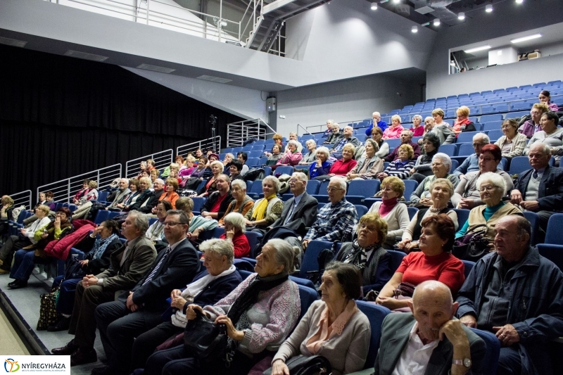 Öregedés Művészete 20161116 - fotó Szarka Lajos