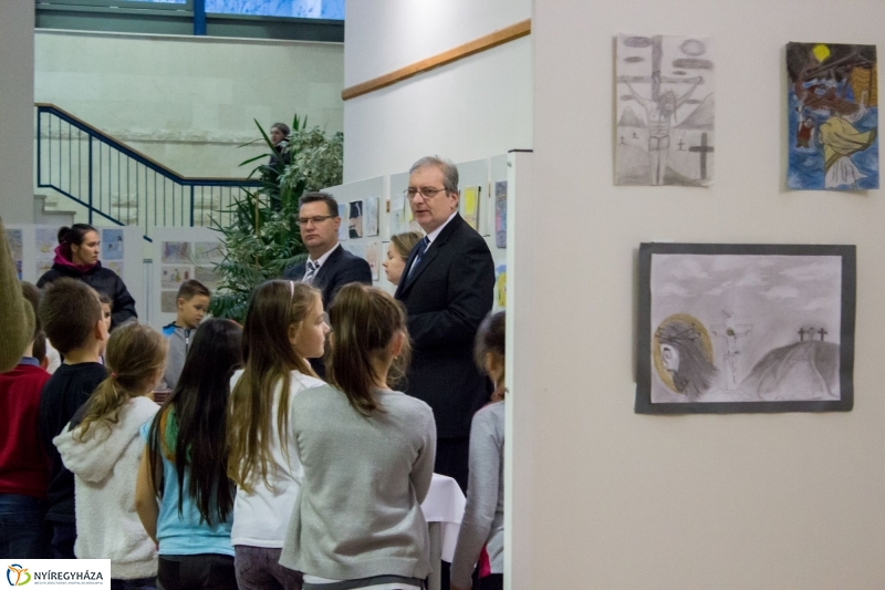 Jézus élete rajzkiállítás - fotó Szarka Lajos