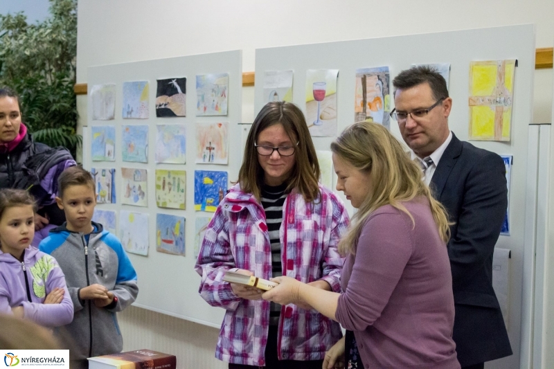 Jézus élete rajzkiállítás - fotó Szarka Lajos