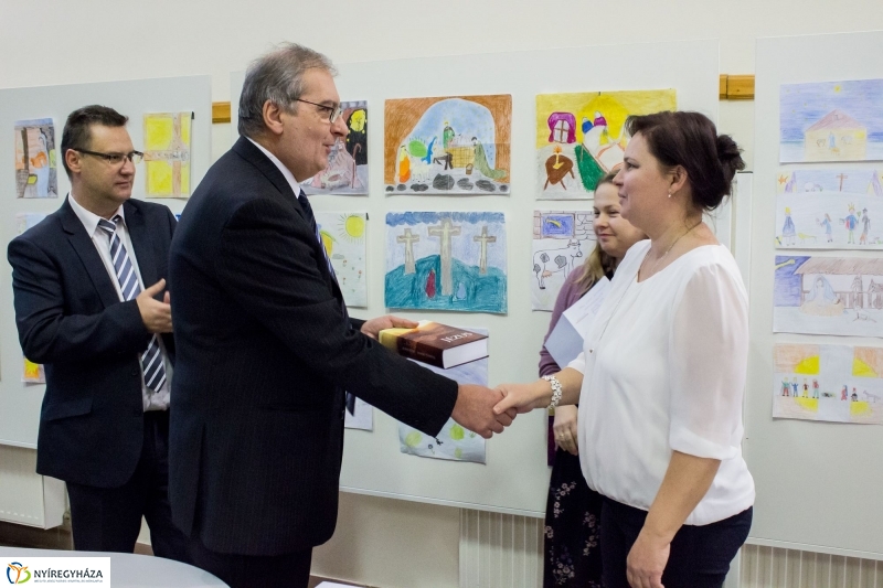 Jézus élete rajzkiállítás - fotó Szarka Lajos