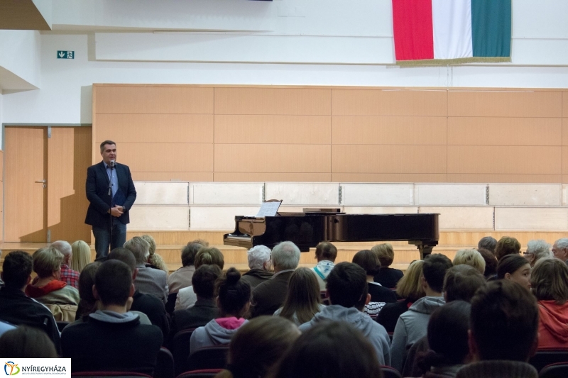 Értékes Esték-Cantemus - fotó Szarka Lajos