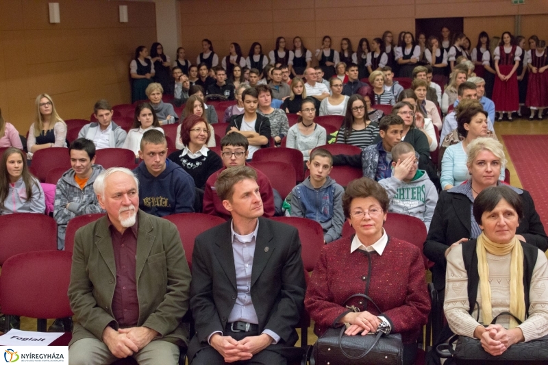 Értékes Esték-Cantemus - fotó Szarka Lajos