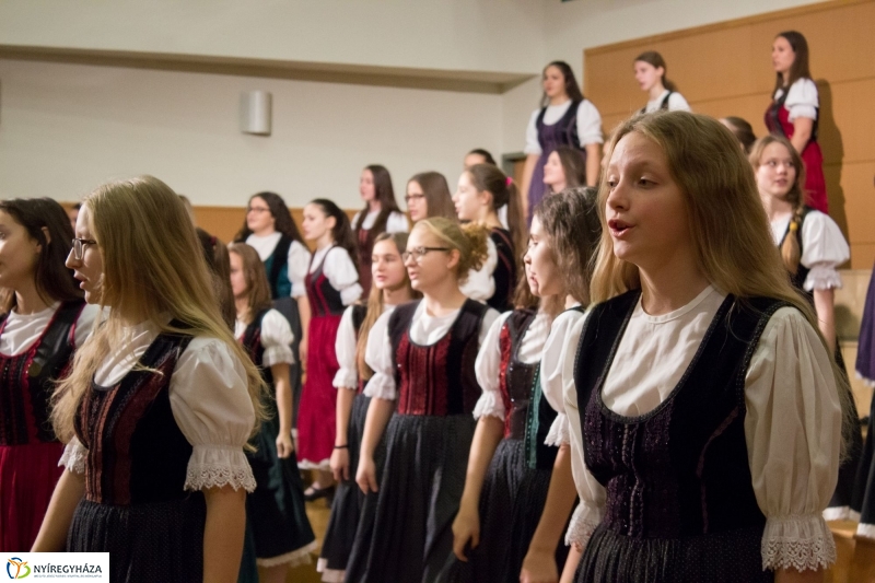 Értékes Esték-Cantemus - fotó Szarka Lajos