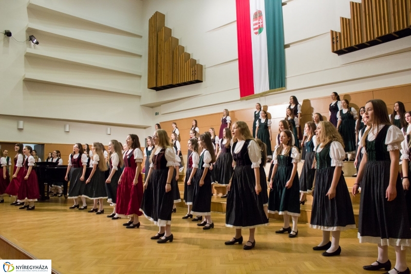 Értékes Esték-Cantemus - fotó Szarka Lajos