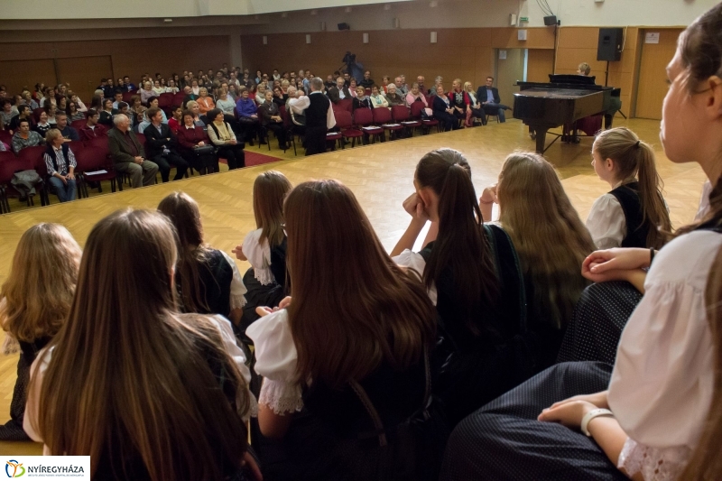 Értékes Esték-Cantemus - fotó Szarka Lajos